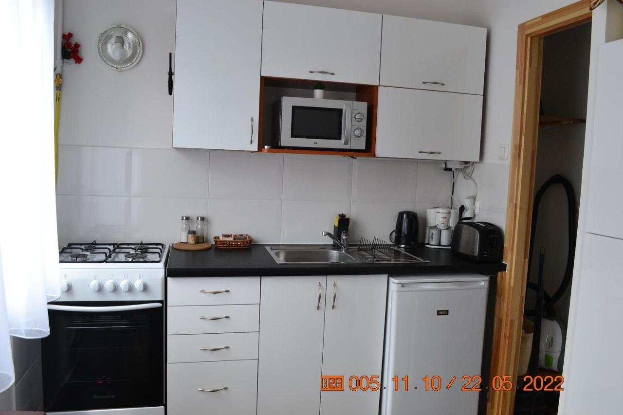 Sziget Apartman Eger Exterior photo